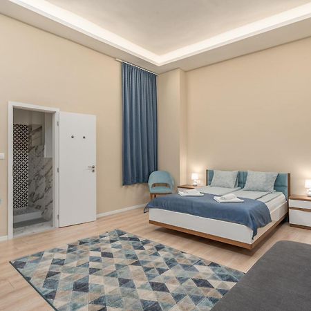 Apartment With 2 Bedrooms Near Gellert Thermal Bath บูดาเปสต์ ภายนอก รูปภาพ