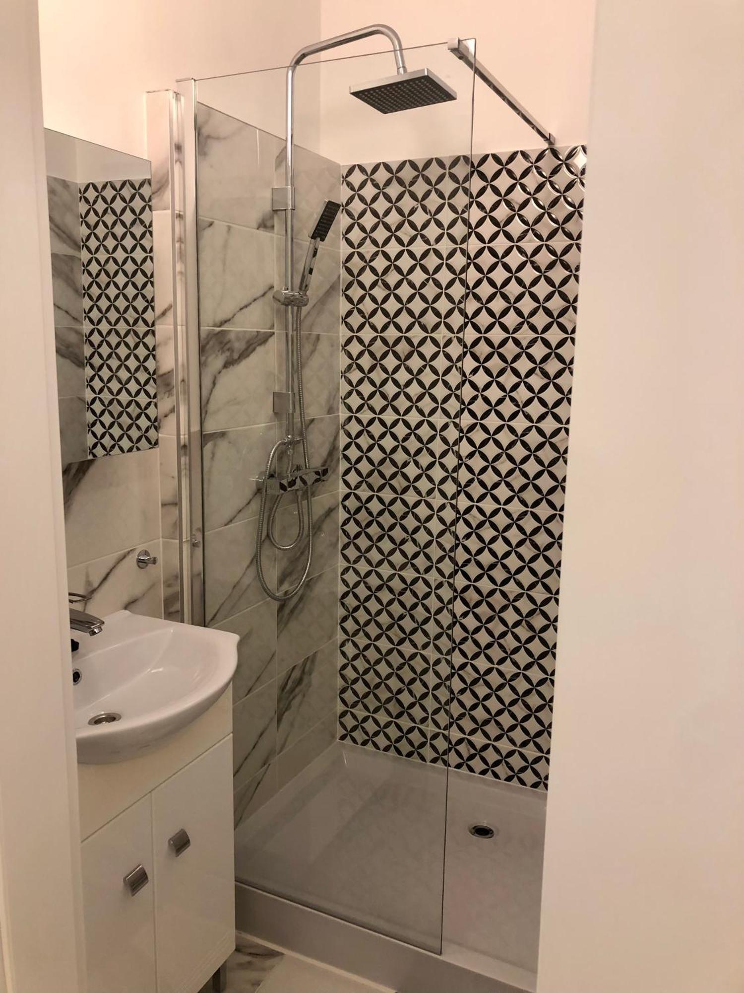 Apartment With 2 Bedrooms Near Gellert Thermal Bath บูดาเปสต์ ภายนอก รูปภาพ